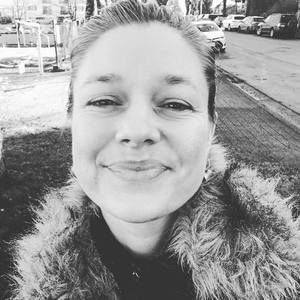 Meet your Posher, Emily